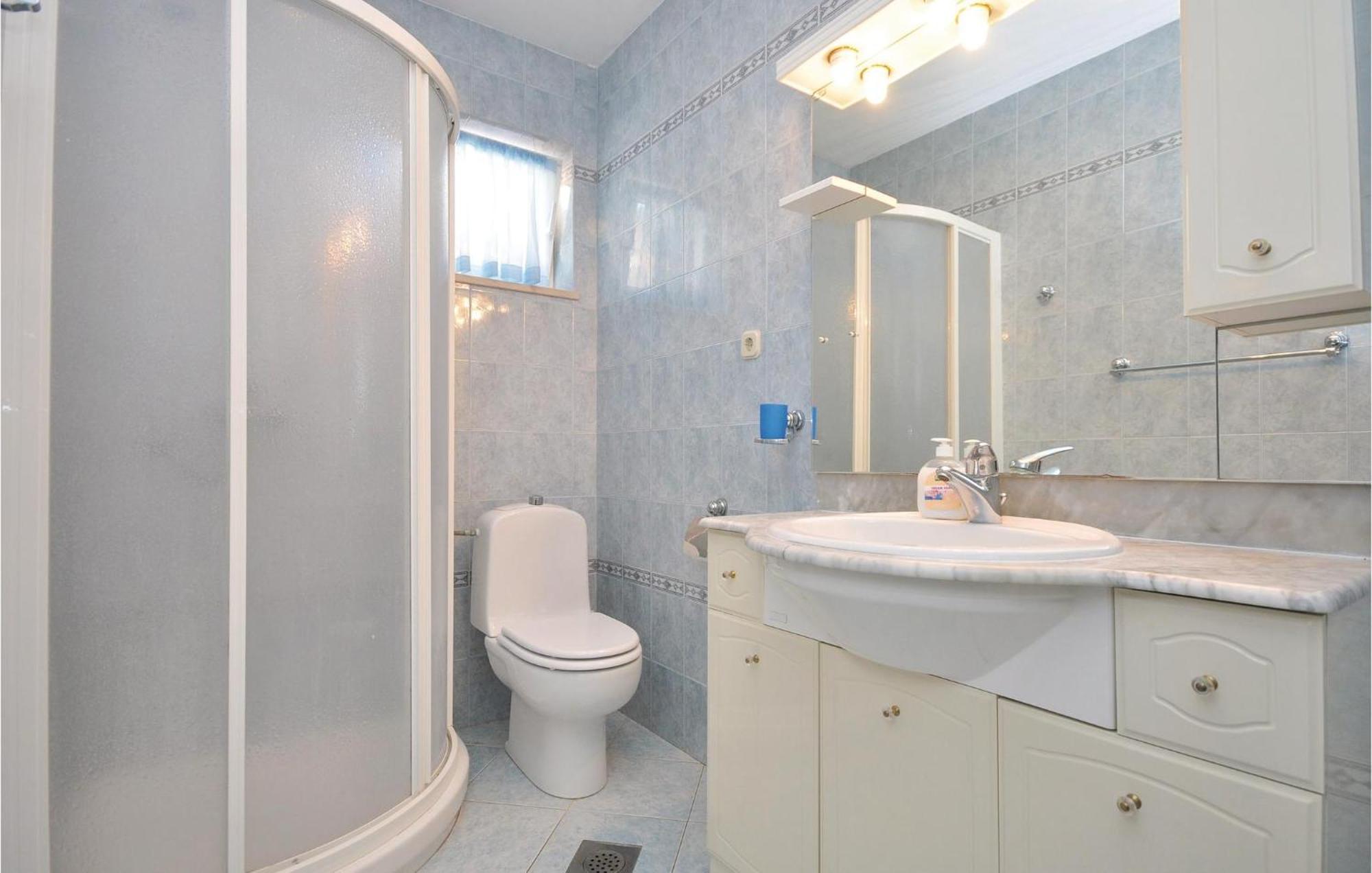 3 Bedroom Awesome Apartment In Pucisca Esterno foto