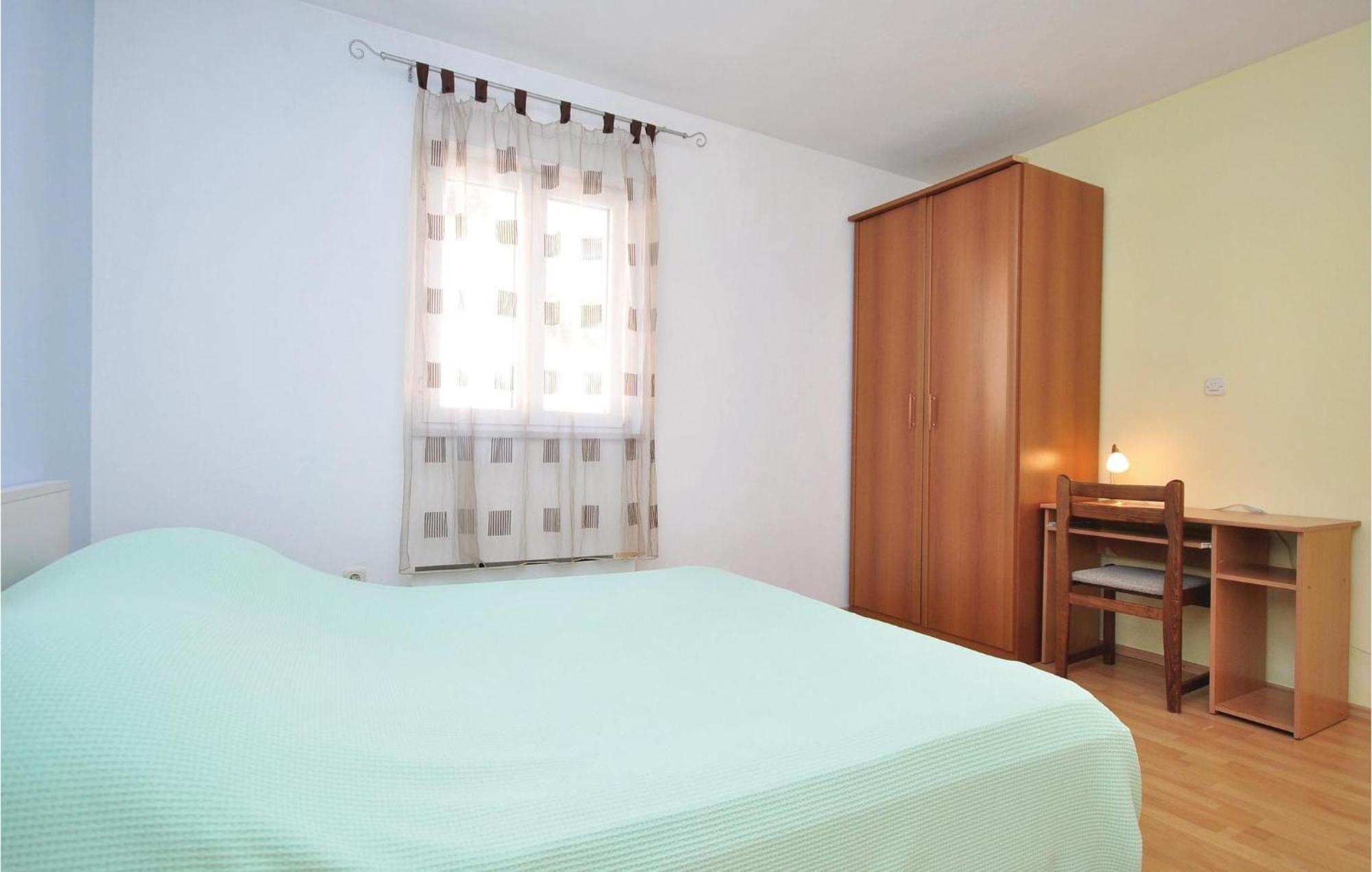 3 Bedroom Awesome Apartment In Pucisca Esterno foto